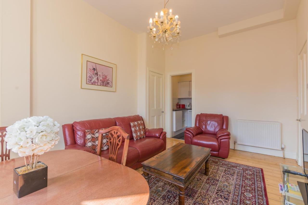 Menzies Apartments Edinburgh Bagian luar foto