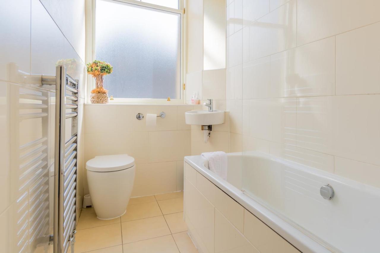 Menzies Apartments Edinburgh Bagian luar foto
