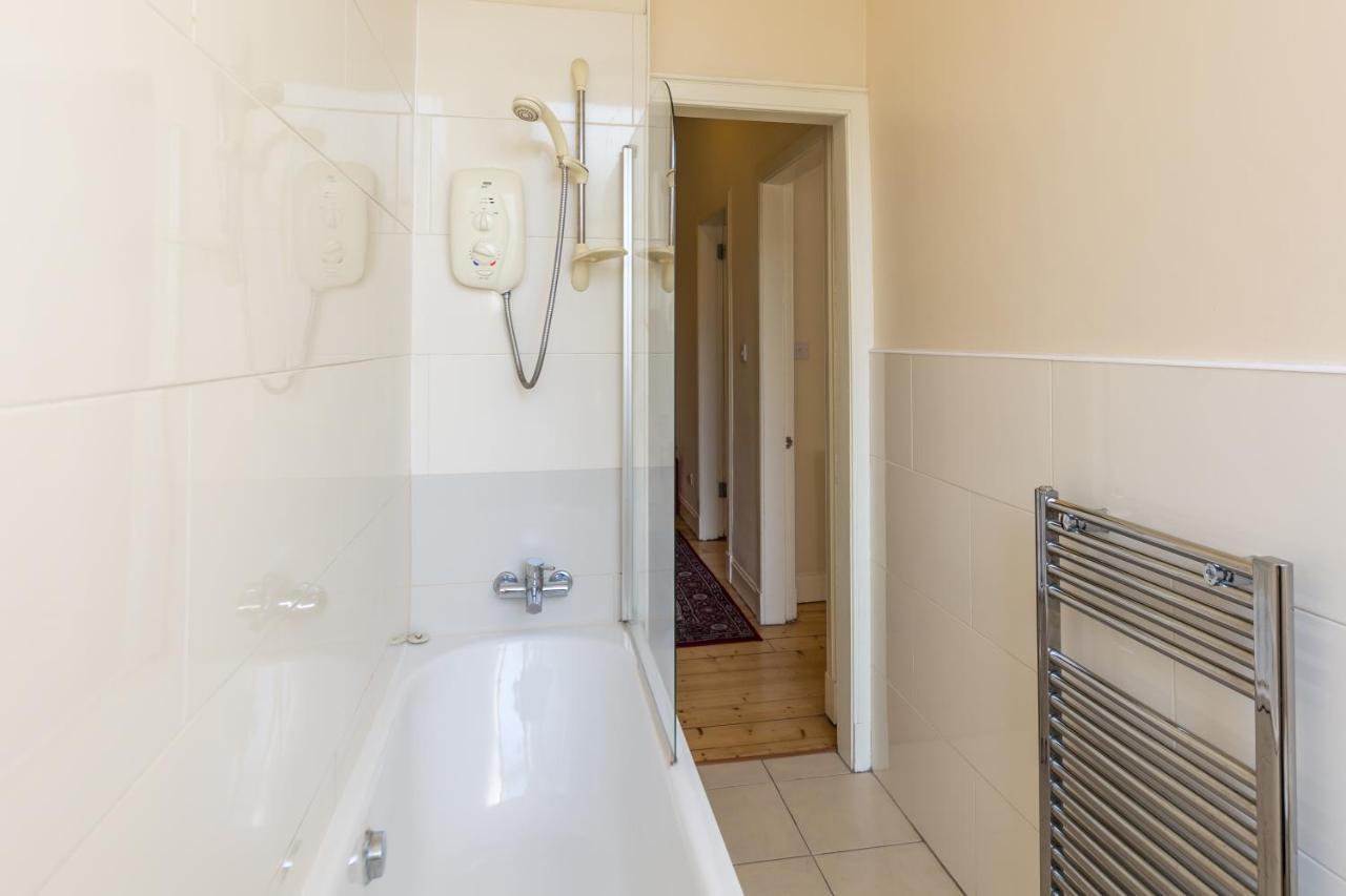 Menzies Apartments Edinburgh Bagian luar foto